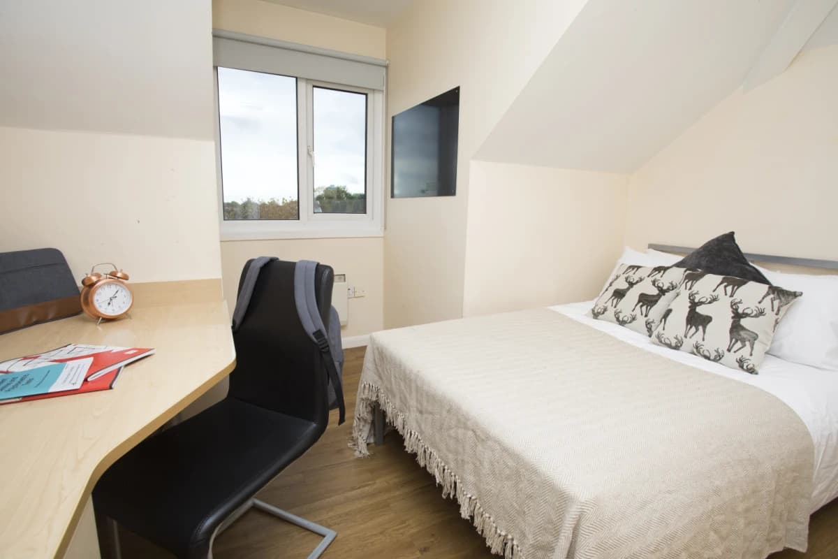 Heald Court image