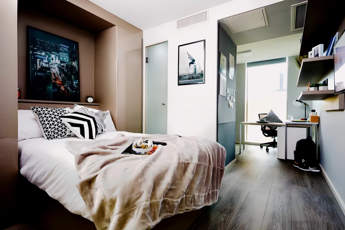Uit First Street Student Accommodation Manchester image