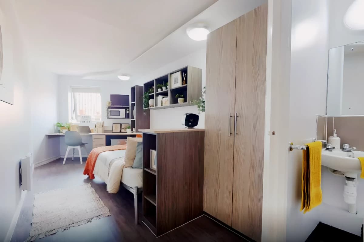 iQ Lambert & Fairfield House image