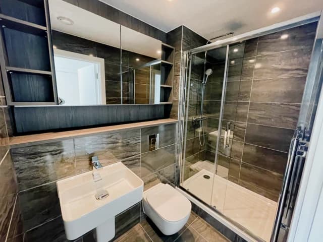 2 Bed 2 Bath