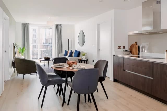 2 Bedrooms