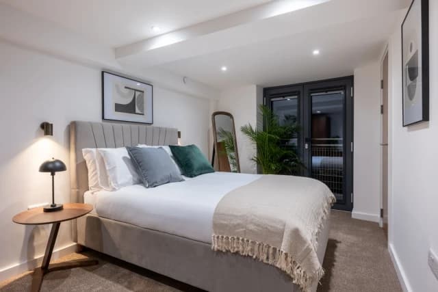 Classic One Bedroom Apartment