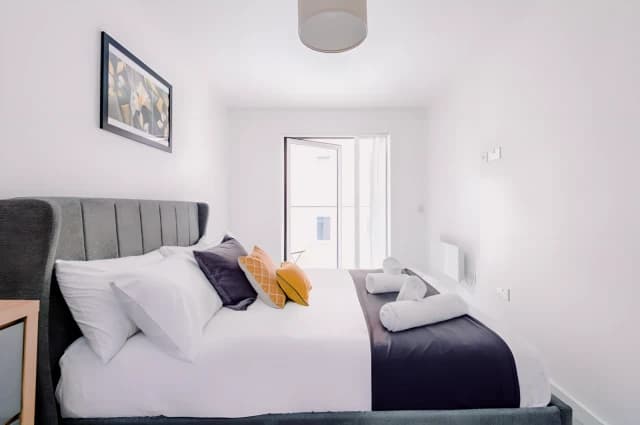 2 Bed