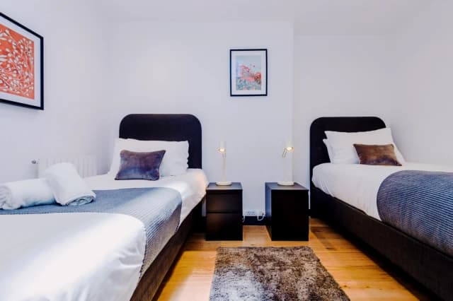 2 Bed