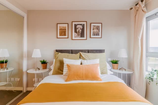 Luxury Riverview City Centre Apartment