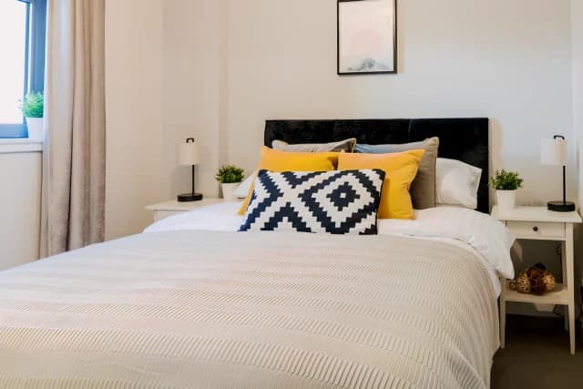 Luxury Riverview City Centre Apartment image 4