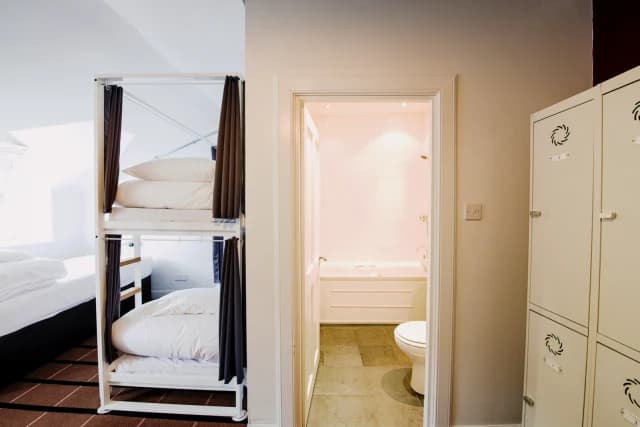 Safestay Glasgow Charing Cross image