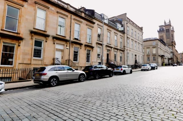 Lynedoch Street, G3 6EF
