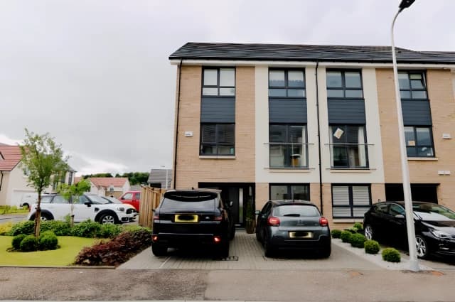 Bright Close, Bearsden G61 3EN