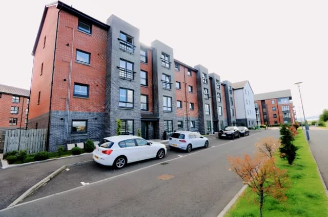 Lapwing Road, PA4 8FY