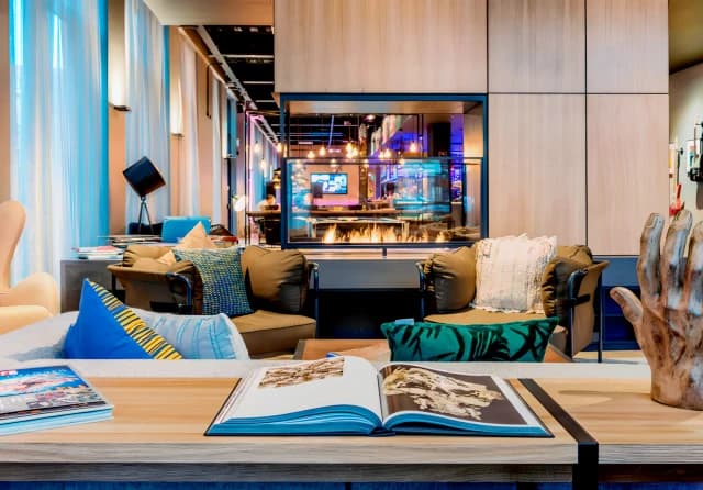 Moxy Glasgow Merchant City image