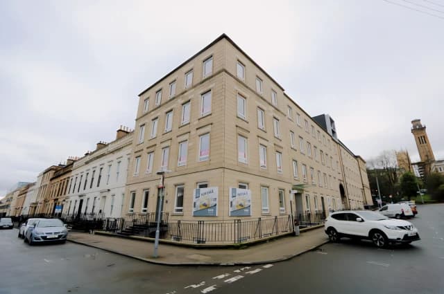 Elderslie Street, G3 7JR