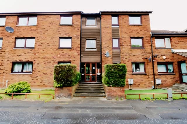 Dumbarton Road, G14 9SE