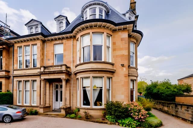 Winton Drive, G12 0PZ