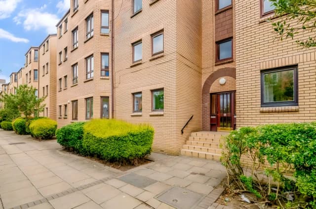 Cleveland Street Serviced Apartment