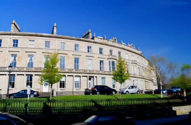 Crown Circus, Dowanhill G12 9HB