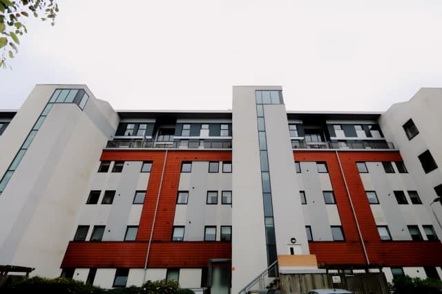 Jackson Place, G61 1RY