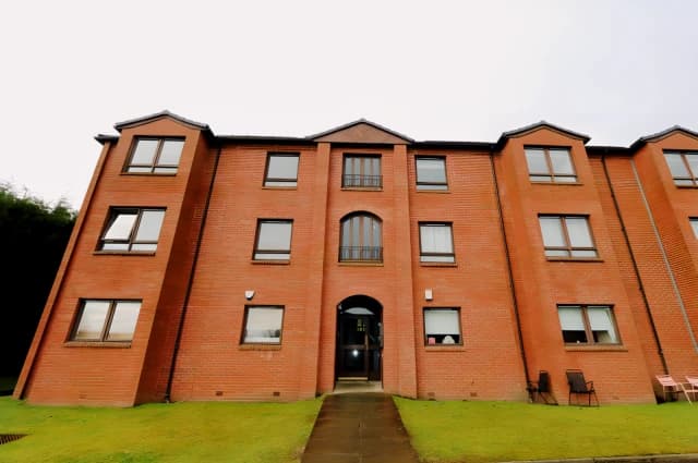 Sandbank Crescent, G20 0PR