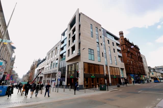 Bath Street, G2 1HS