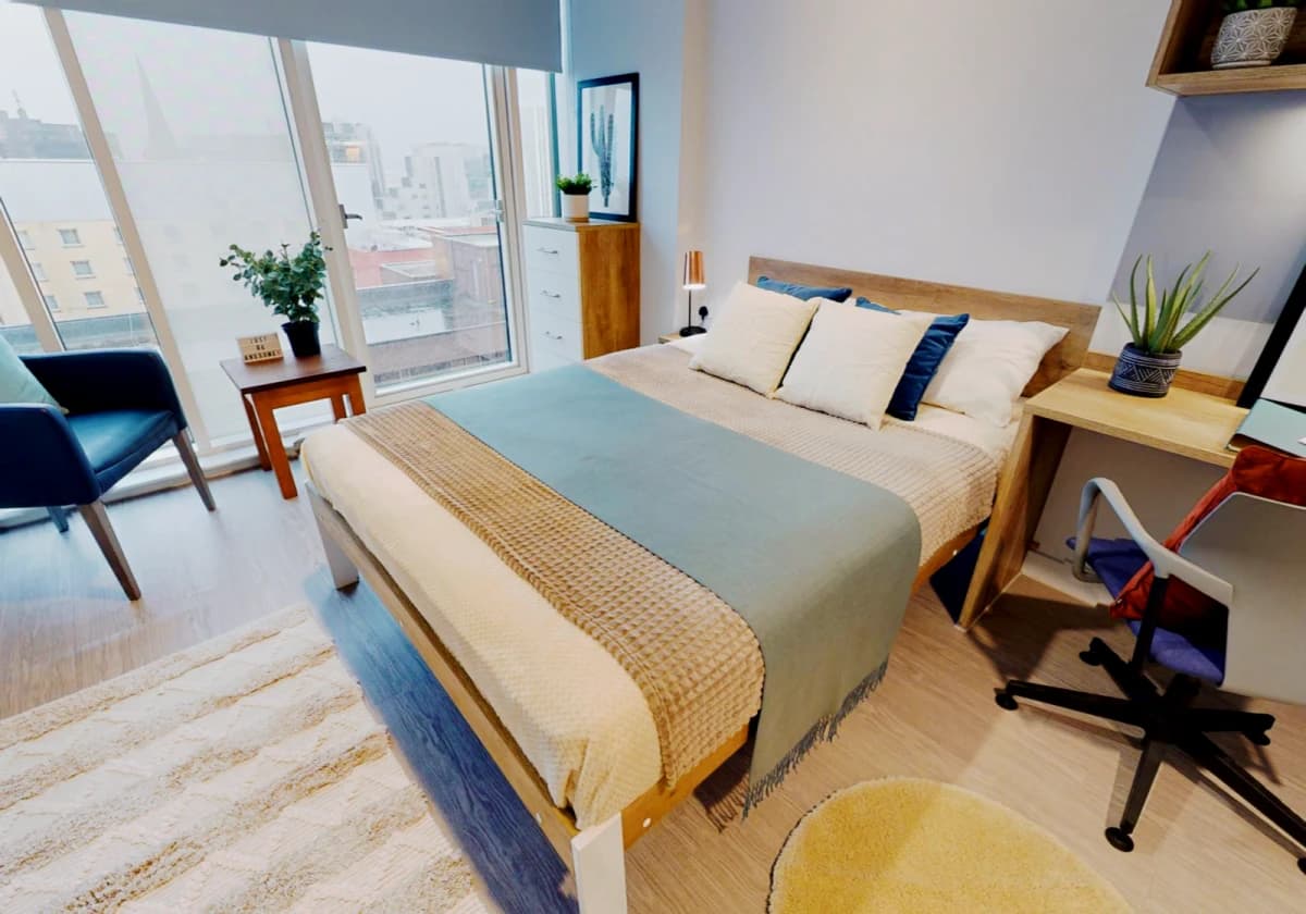 iQ Elgin Place image