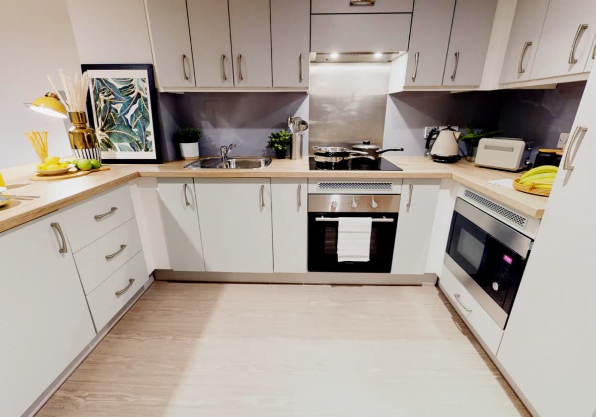 iQ Elgin Place image