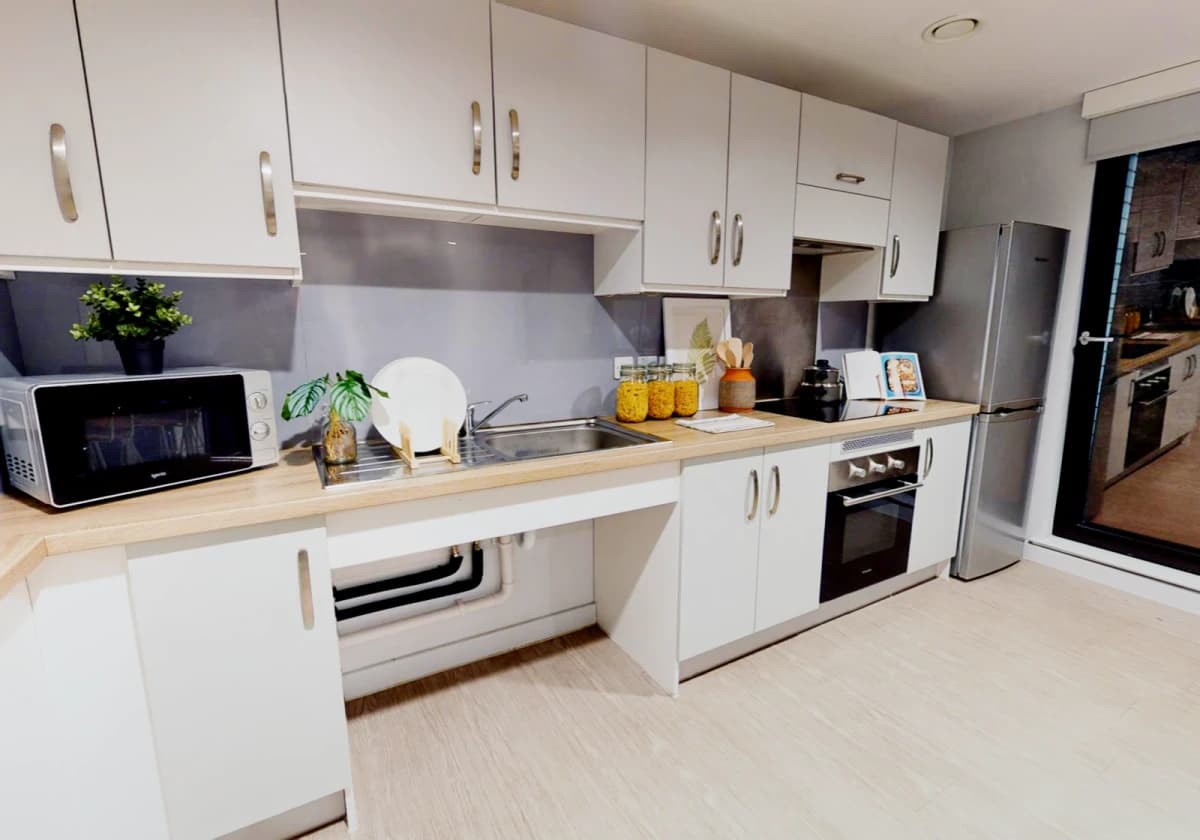 iQ Elgin Place image