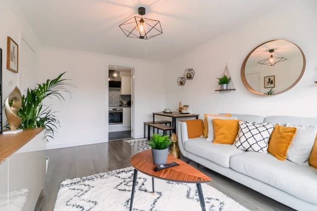 2 bedroom 2 bathroom
