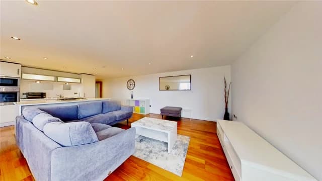 2Bedrooms, 2Bathrooms