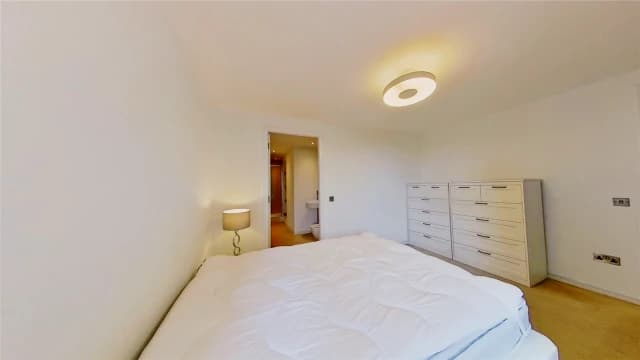 2Bedrooms, 2Bathrooms
