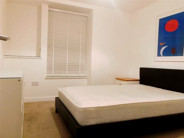 2Bedrooms, 1Bathrooms
