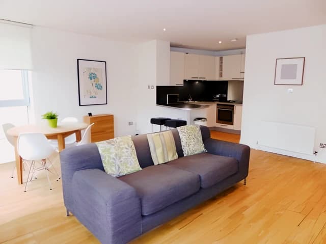 2Bedrooms, 2Bathrooms