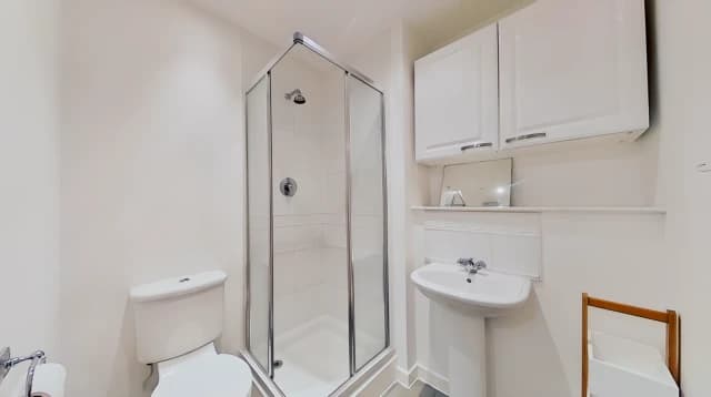 2Bedrooms, 2Bathrooms