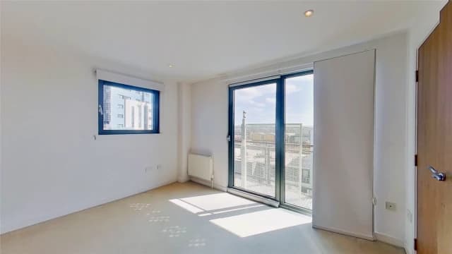 2Bedrooms, 2Bathrooms