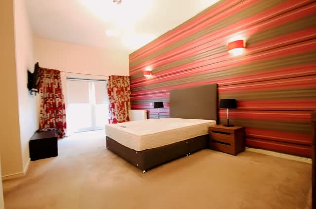 2Bedrooms, 2Bathrooms