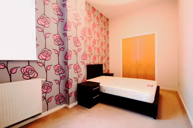 2Bedrooms, 2Bathrooms
