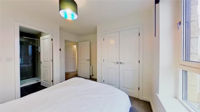 2Bedrooms, 1Bathrooms