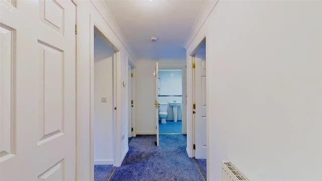 2Bedrooms, 1Bathrooms