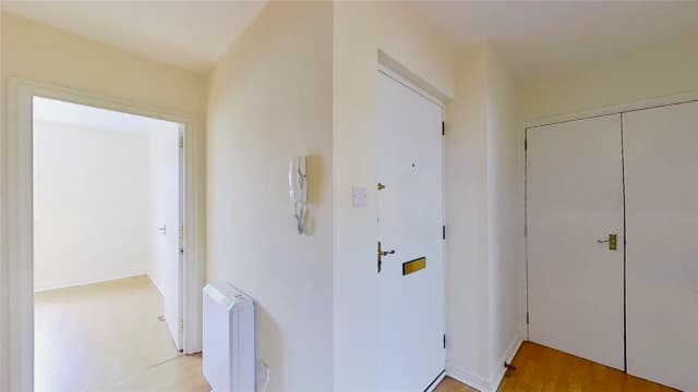 2Bedrooms, 1Bathrooms