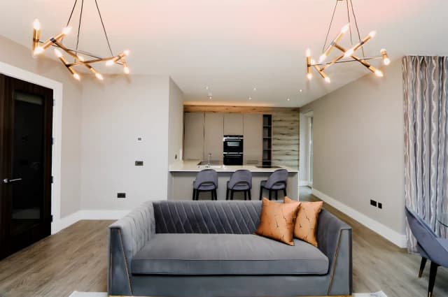 4Bedrooms, 3Bathrooms