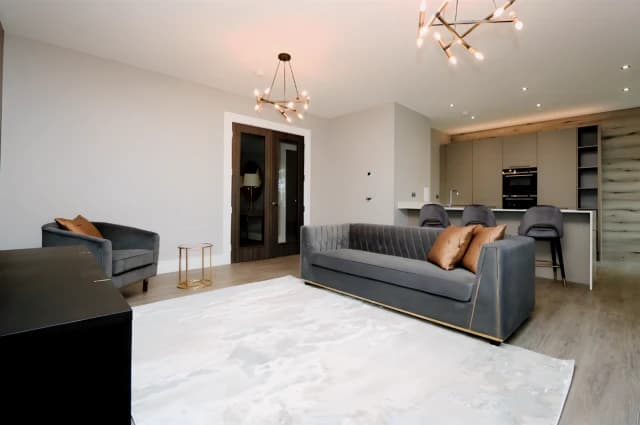 4Bedrooms, 3Bathrooms