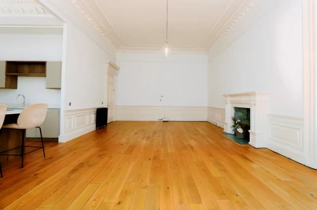 3Bedrooms, 2Bathrooms