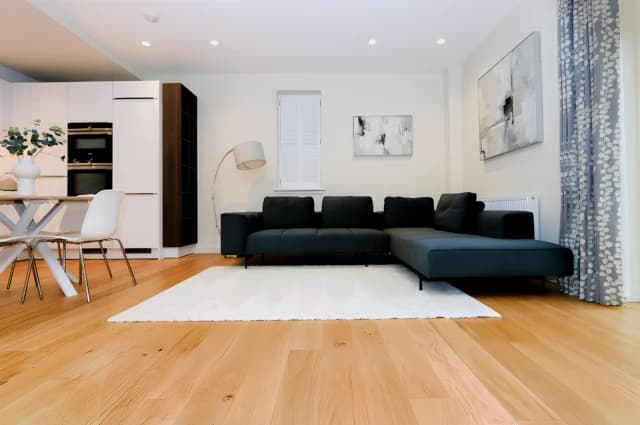 2Bedrooms, 1Bathrooms