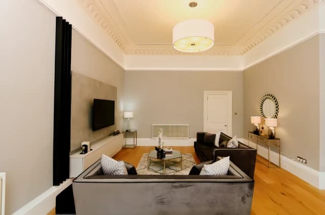 2Bedrooms, 2Bathrooms