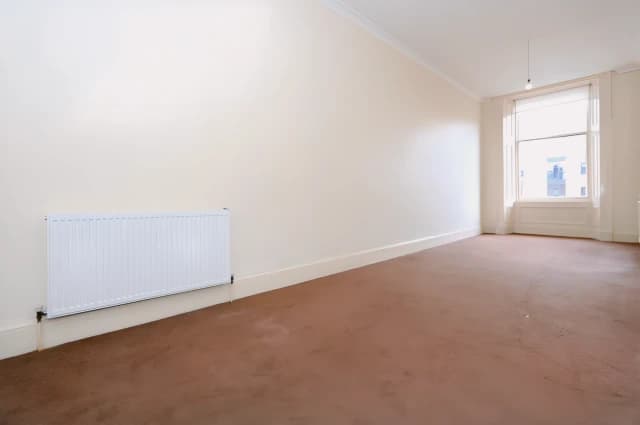 4Bedrooms, 1Bathrooms