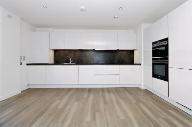 2Bedrooms, 2Bathrooms