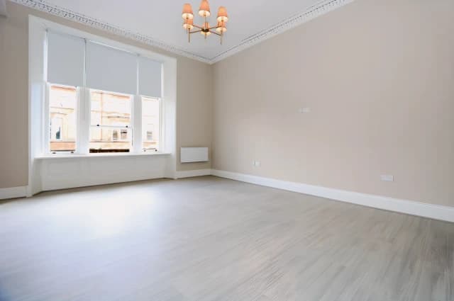 2Bedrooms, 1Bathrooms