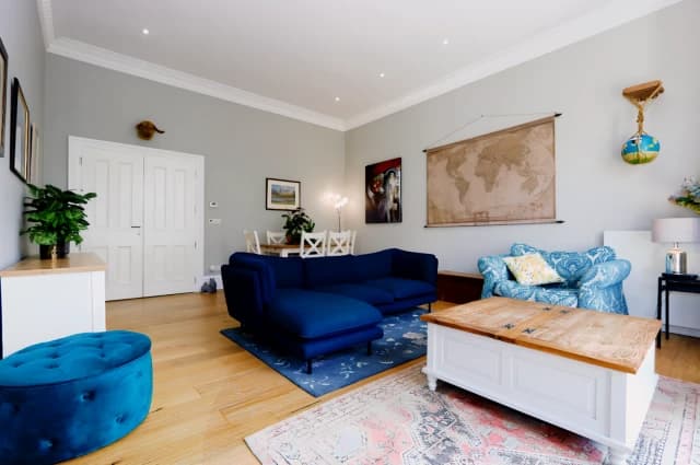 2Bedrooms, 2Bathrooms
