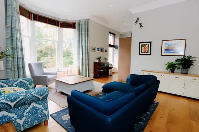 2Bedrooms, 2Bathrooms