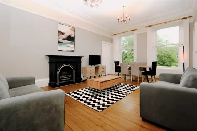2Bedrooms, 1Bathrooms