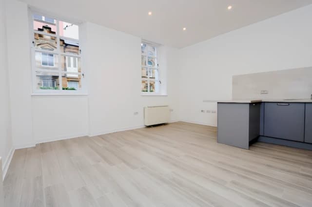 3Bedrooms, 2Bathrooms